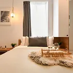 Apartment Near Cismigiu - Where Style Meets Convenience *