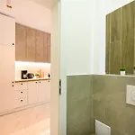 Near Cismigiu - Where Style Meets Convenience Bucharest