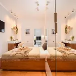 Near Cismigiu - Where Style Meets Convenience Apartment Bucharest