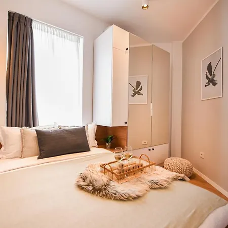 Near Cismigiu - Where Style Meets Convenience * Bucharest