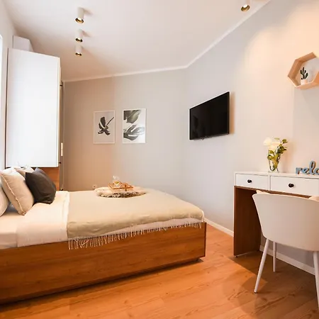 Near Cismigiu - Where Style Meets Convenience *