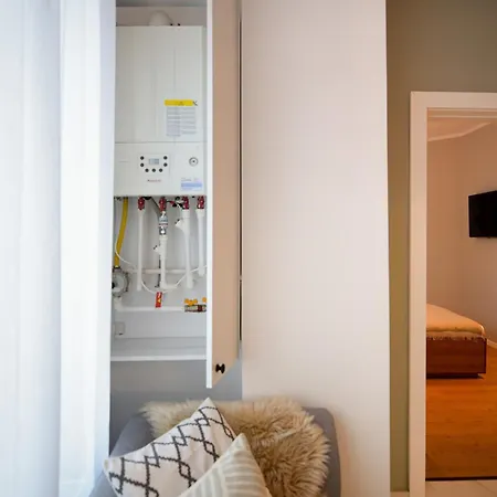 Near Cismigiu - Where Style Meets Convenience * Bucharest