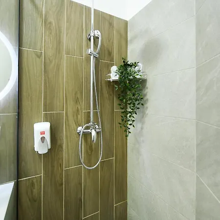Near Cismigiu - Where Style Meets Convenience 布加勒斯特