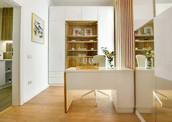 Near Cismigiu - Where Style Meets Convenience